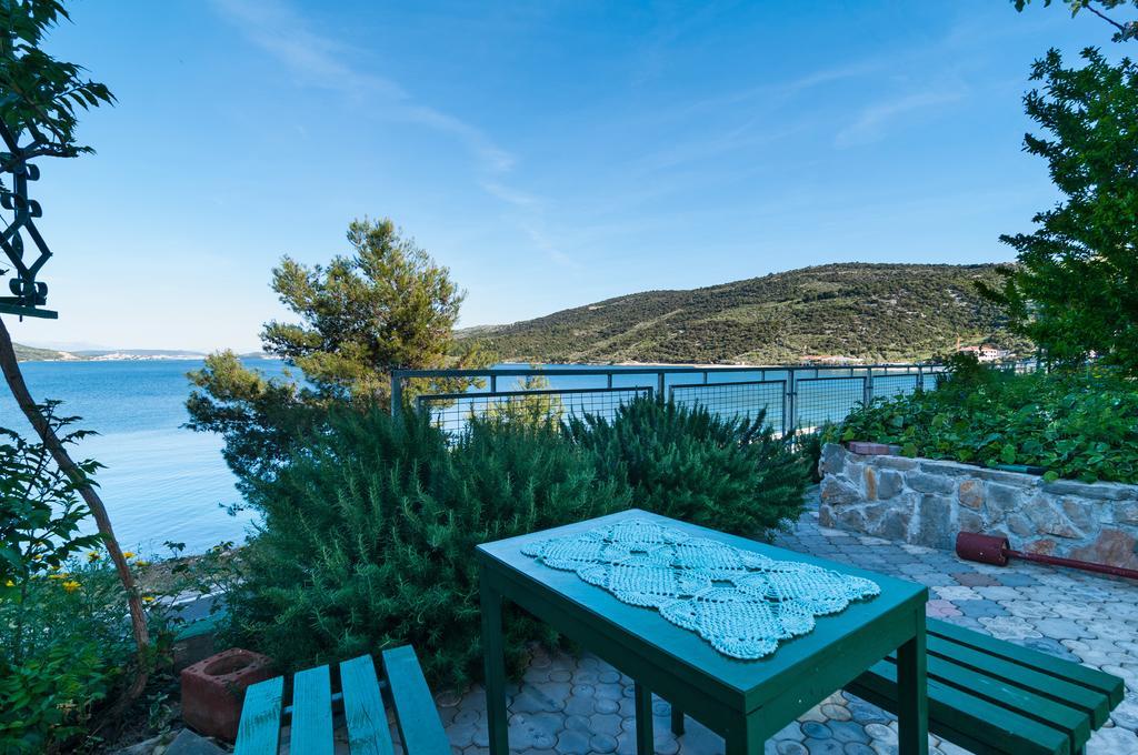 Apartment Stojan A1 Marina Bagian luar foto