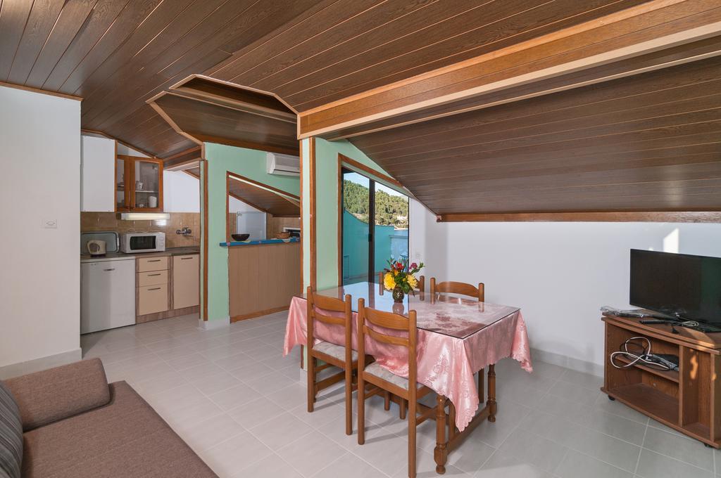 Apartment Stojan A1 Marina Bagian luar foto