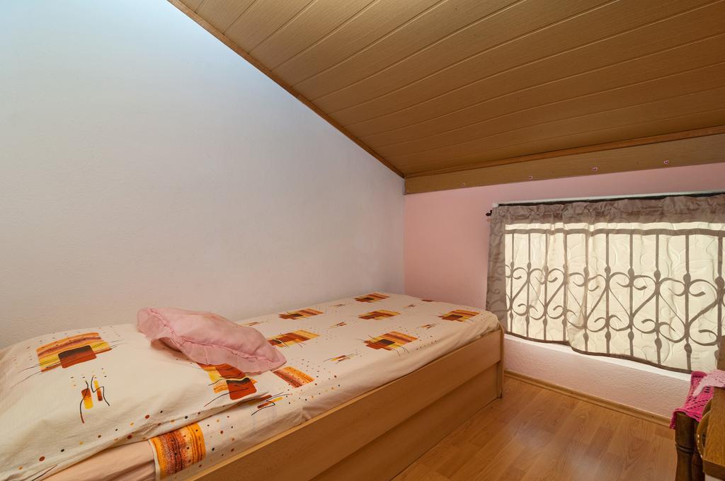 Apartment Stojan A1 Marina Bagian luar foto