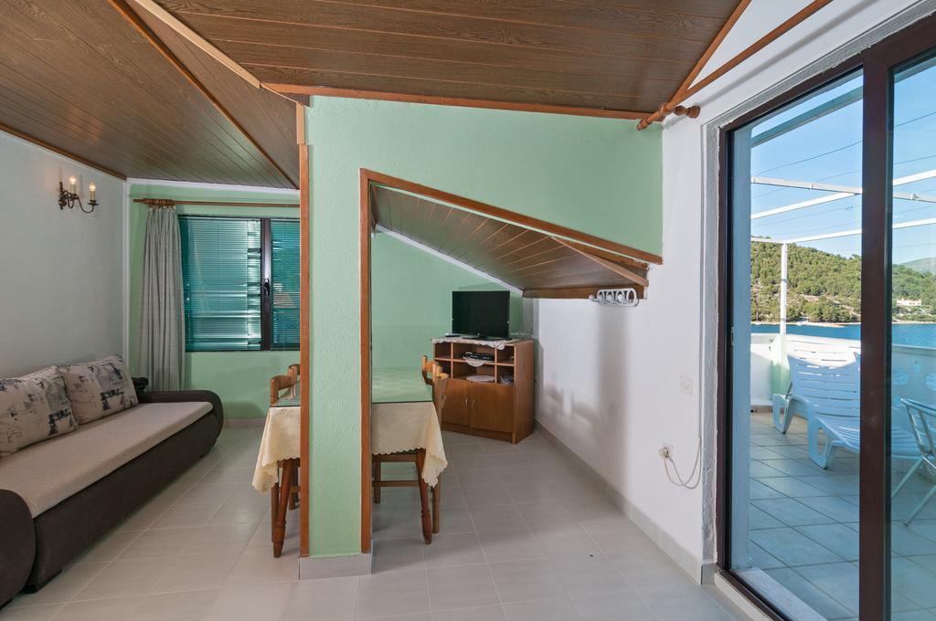 Apartment Stojan A1 Marina Bagian luar foto
