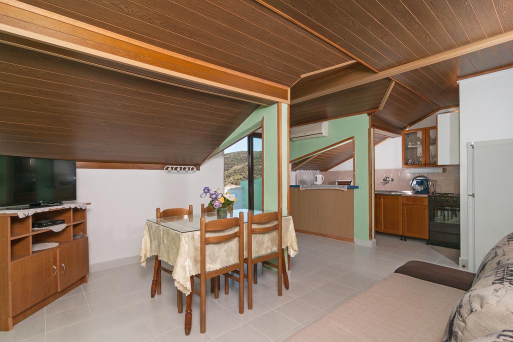 Apartment Stojan A1 Marina Bagian luar foto