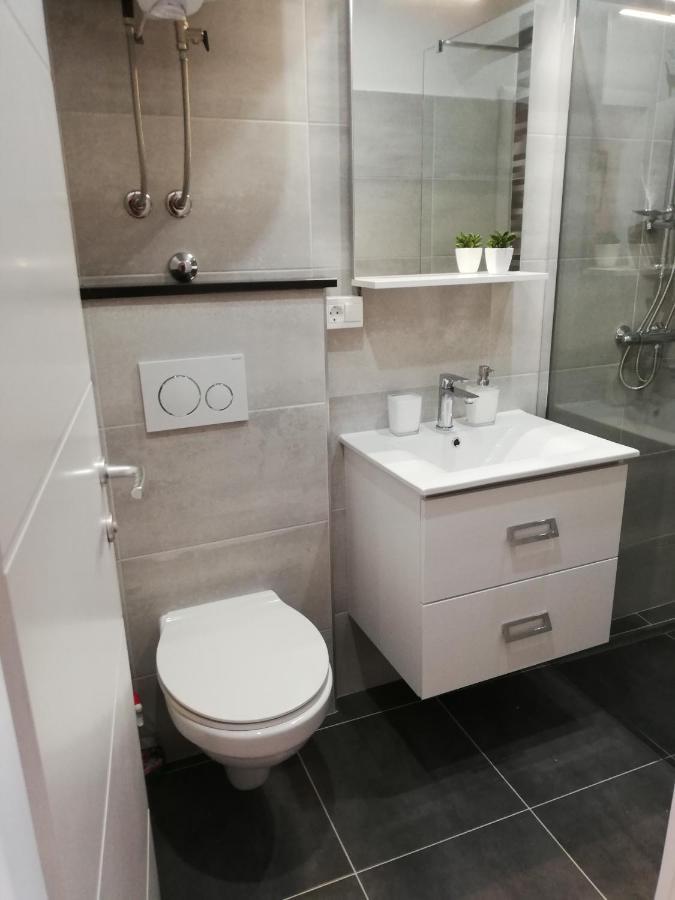 Apartment Stojan A1 Marina Bagian luar foto